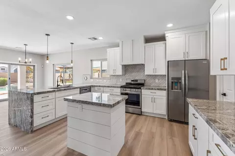 Kitchen - 2935 E Cathy Dr, Gilbert, AZ 85296 photo 4 of 4