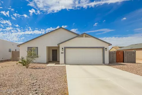 15180 S Diablo Rd, Arizona City, AZ 85123