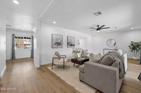 Entry Way - 1731 E Verde Ln, Phoenix, AZ 85016 photo 1 of 2
