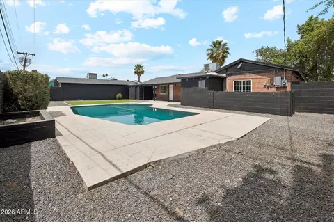 Exterior - 1731 E Verde Ln, Phoenix, AZ 85016 photo 4 of 5
