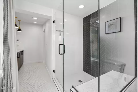 Bath - 1731 E Verde Ln, Phoenix, AZ 85016 photo 5 of 5