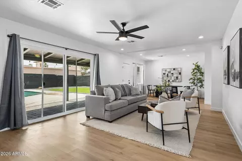 Living - 1731 E Verde Ln, Phoenix, AZ 85016 photo 1 of 2