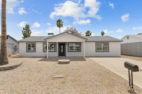 3915 E Hillery Dr, Phoenix, AZ 85032