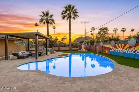 6802 E Paradise Pkwy, Scottsdale, AZ 85251
