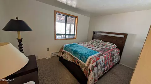 Bedroom - 2425 Tall Trees Loop, Forest Lakes, AZ 85931 photo 4 of 7