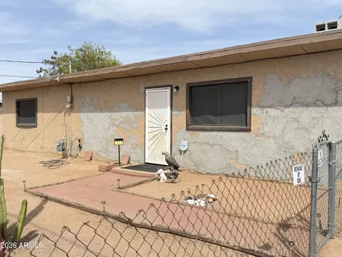 593 S Ocotillo Dr, Apache Junction, AZ 85120 photo 2