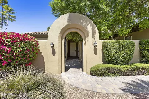13426 W Los Bancos Dr, Sun City West, AZ 85375