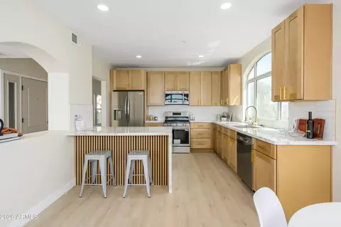 1081 W 1st St #16, Tempe, AZ 85281