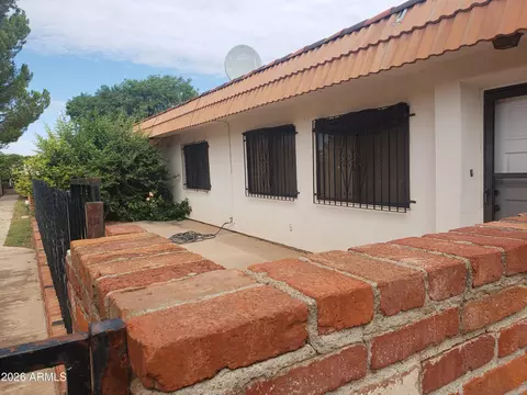 2550 E 15th St #403, Douglas, AZ 85607