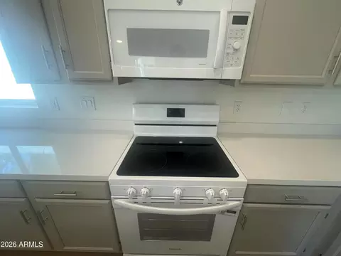 Kitchen - 1330 E Voltaire Ave, Phoenix, AZ 85022 photo 5 of 5