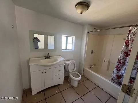 Bath - 42 E Hwy 80 Rd, Bisbee, AZ 85603 photo 1 of 1