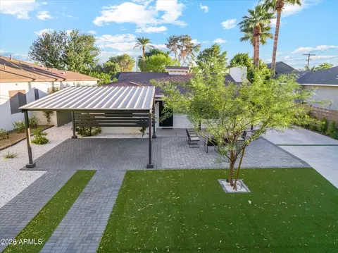 Exterior - 4113 E Glenrosa Ave, Phoenix, AZ 85018 photo 6 of 9