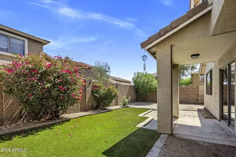 Exterior - 4052 E Abraham Ln, Phoenix, AZ 85050 photo 6 of 6