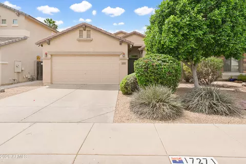 17271 W Smokey Dr, Surprise, AZ 85388