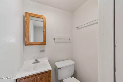 Bath - 309 E Washington St, Florence, AZ 85132 photo 2 of 4