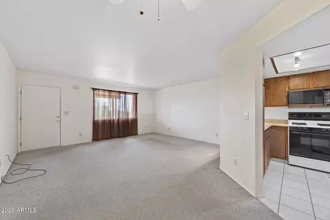 Living - 309 E Washington St, Florence, AZ 85132 photo 2 of 5