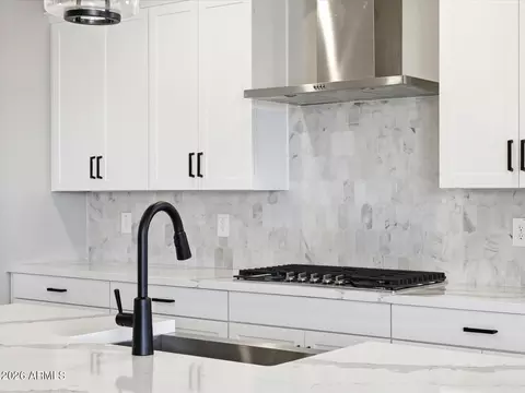 Kitchen - 418 W Flatiron Trl, Apache Junction, AZ 85120 photo 3 of 6