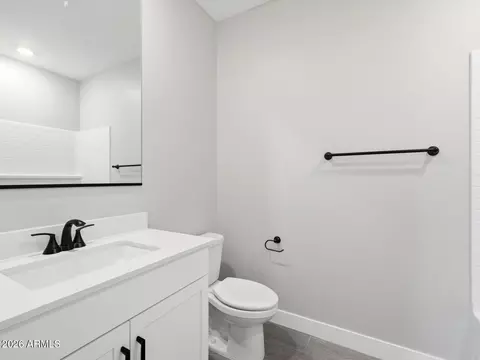 Bath - 418 W Flatiron Trl, Apache Junction, AZ 85120 photo 2 of 4