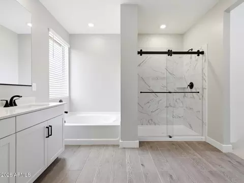 Bath - 418 W Flatiron Trl, Apache Junction, AZ 85120 photo 4 of 4