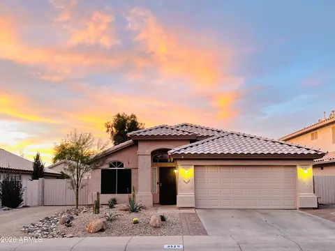 3524 E Kristal Way, Phoenix, AZ 85050