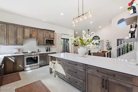 Kitchen - 4029 E Cholla Canyon Dr, Phoenix, AZ 85044 photo 3 of 5