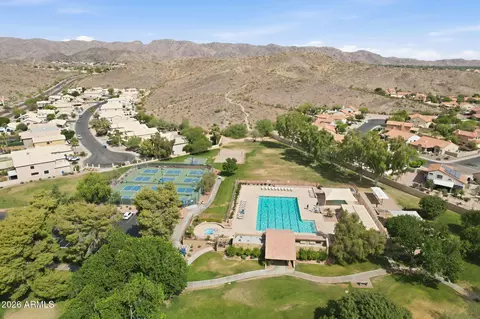 View/Area - 4029 E Cholla Canyon Dr, Phoenix, AZ 85044 photo 5 of 8