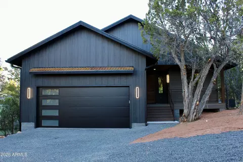 2235 Par Pl, Overgaard, AZ 85933