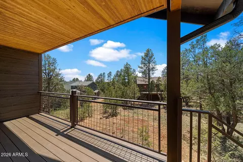 Exterior - 2235 Par Pl, Overgaard, AZ 85933 photo 10 of 12