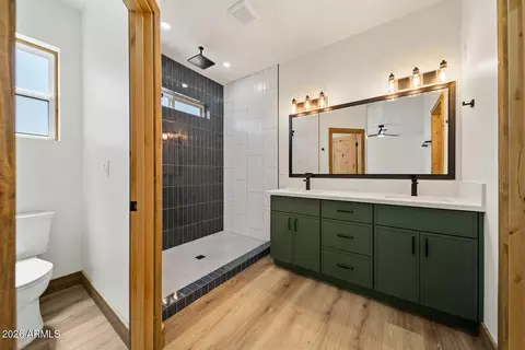 Bath - 2235 Par Pl, Overgaard, AZ 85933 photo 3 of 3