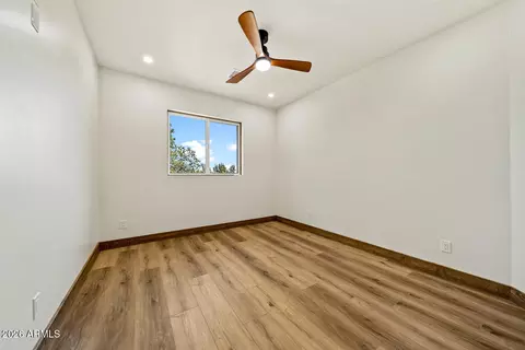 Bedroom - 2235 Par Pl, Overgaard, AZ 85933 photo 3 of 5