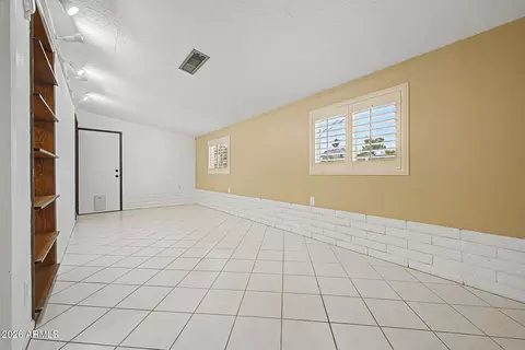 3401 E Carol Cir, Phoenix, AZ 85028 photo 10