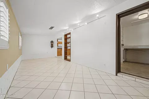 3401 E Carol Cir, Phoenix, AZ 85028 photo 12