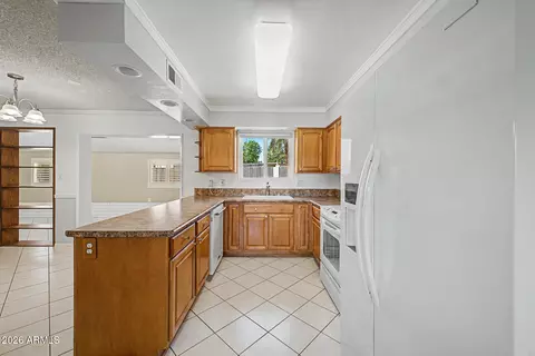 3401 E Carol Cir, Phoenix, AZ 85028 photo 15