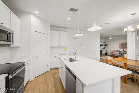 Kitchen - 8609 E Posada Ave, Mesa, AZ 85212 photo 3 of 5