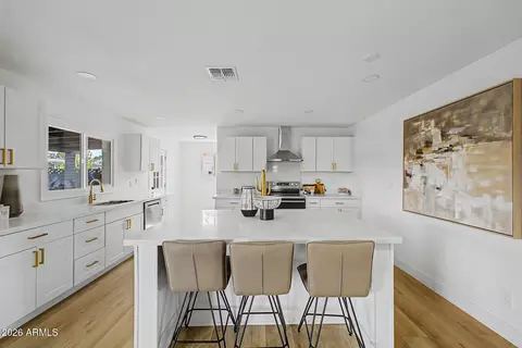 Kitchen - 3235 E Larkspur Dr, Phoenix, AZ 85032 photo 2 of 4