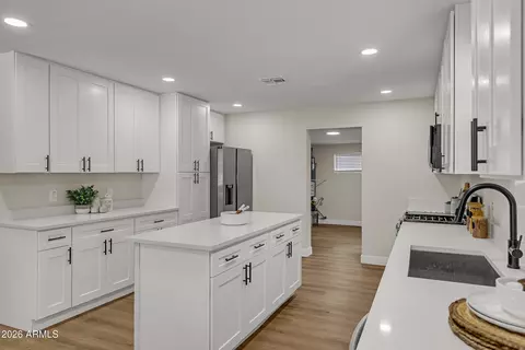 65 E 7th Ave, Mesa, AZ 85210