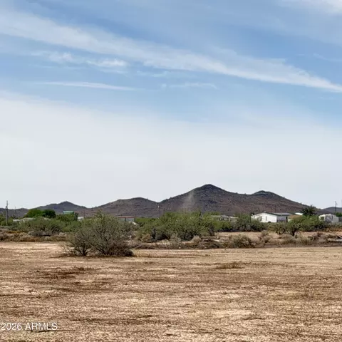 383 W Nn W Morning Glory St #R, Tonopah, AZ 85354