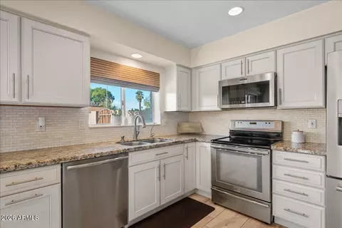 1019 E Wagon Wheel Dr, Phoenix, AZ 85020 photo 21