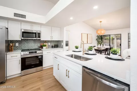Kitchen - 1133 Encinas Ave, Gilbert, AZ 85234 photo 1 of 1