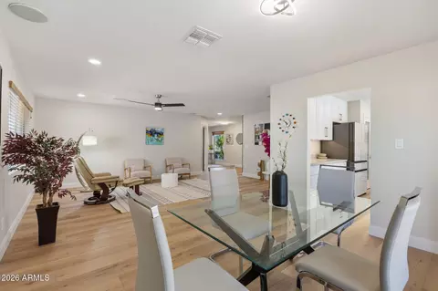 Dining - 2901 E Las Rocas Dr, Phoenix, AZ 85028 photo 3 of 3