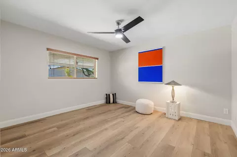 Bedroom - 2901 E Las Rocas Dr, Phoenix, AZ 85028 photo 2 of 2