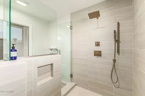 Bath - 2901 E Las Rocas Dr, Phoenix, AZ 85028 photo 5 of 8