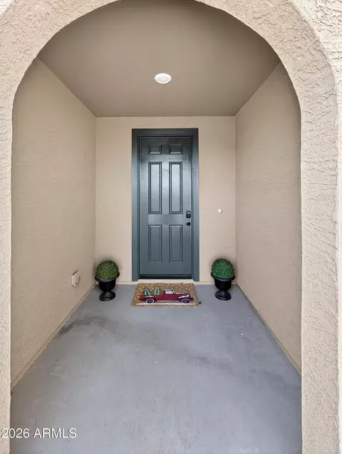 Exterior - 2439 W Pecan Rd, Phoenix, AZ 85041 photo 2 of 9