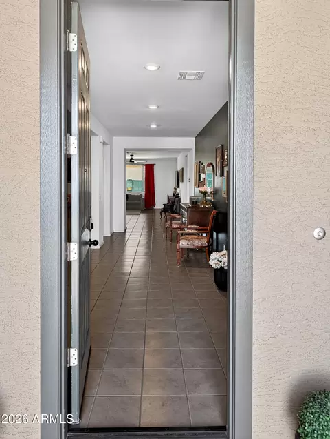 Entry Way - 2439 W Pecan Rd, Phoenix, AZ 85041 photo 2 of 5