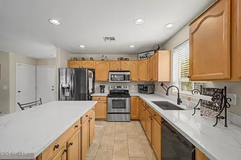Kitchen - 2952 E Shady Spring Trl, Phoenix, AZ 85024 photo 1 of 3