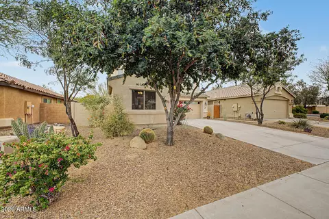 Exterior - 2952 E Shady Spring Trl, Phoenix, AZ 85024 photo 3 of 12