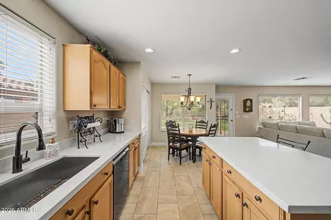 Kitchen - 2952 E Shady Spring Trl, Phoenix, AZ 85024 photo 2 of 3