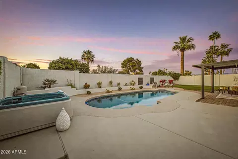 Exterior - 2532 E Sahuaro Dr, Phoenix, AZ 85028 photo 9 of 11