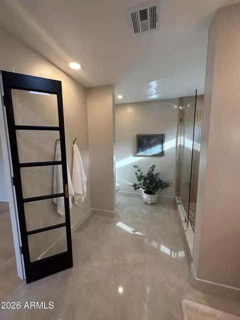 Bath - 2532 E Sahuaro Dr, Phoenix, AZ 85028 photo 7 of 7