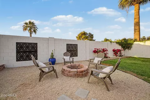 Exterior - 2532 E Sahuaro Dr, Phoenix, AZ 85028 photo 6 of 11